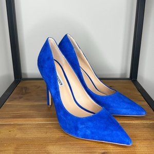 Women's SZ 7.5 Brand New Steve Madden Blue Suede Pumps